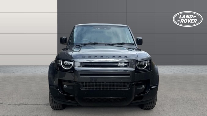 Land Rover Defender 3.0 D250 X-Dynamic SE 90 3dr Auto Diesel Estate - Image 7